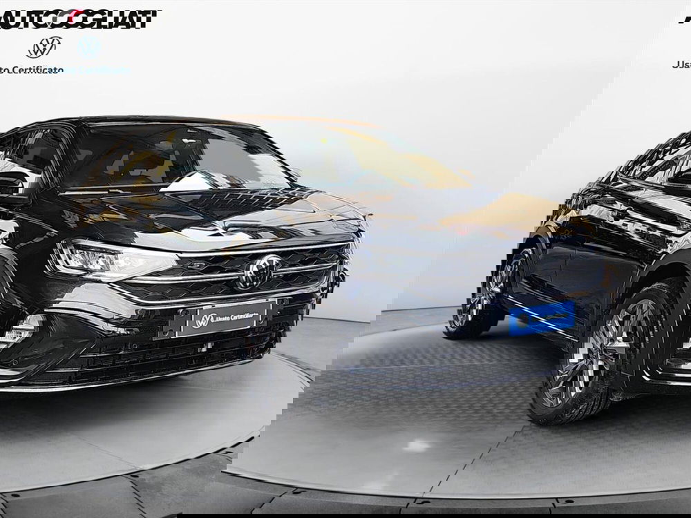 Volkswagen Taigo usata a Lecco (3)