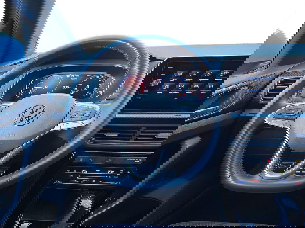 Volkswagen T-Cross usata a Lecco (10)