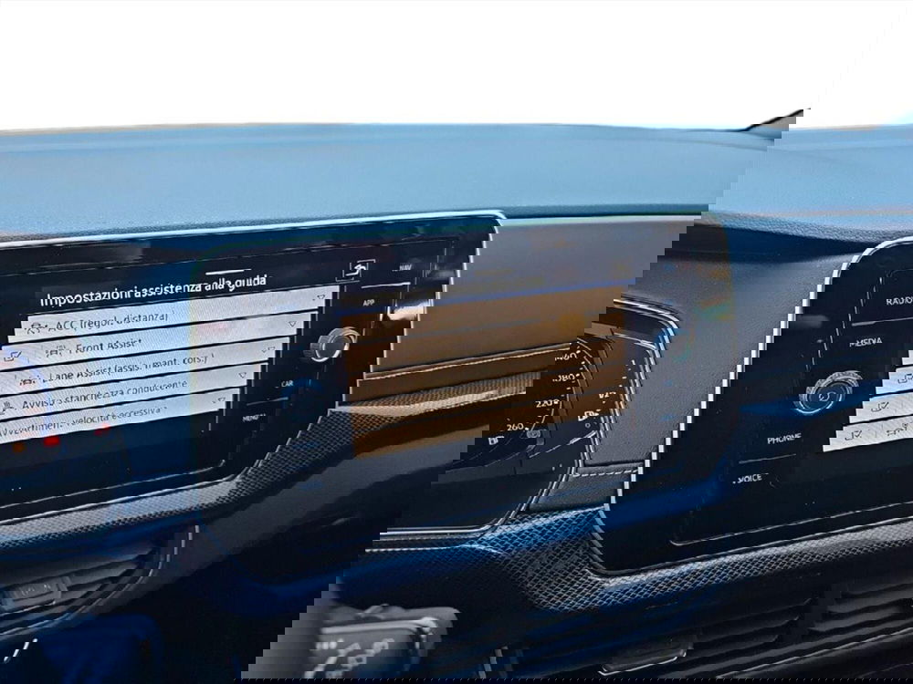 Volkswagen T-Cross usata a Lecco (17)