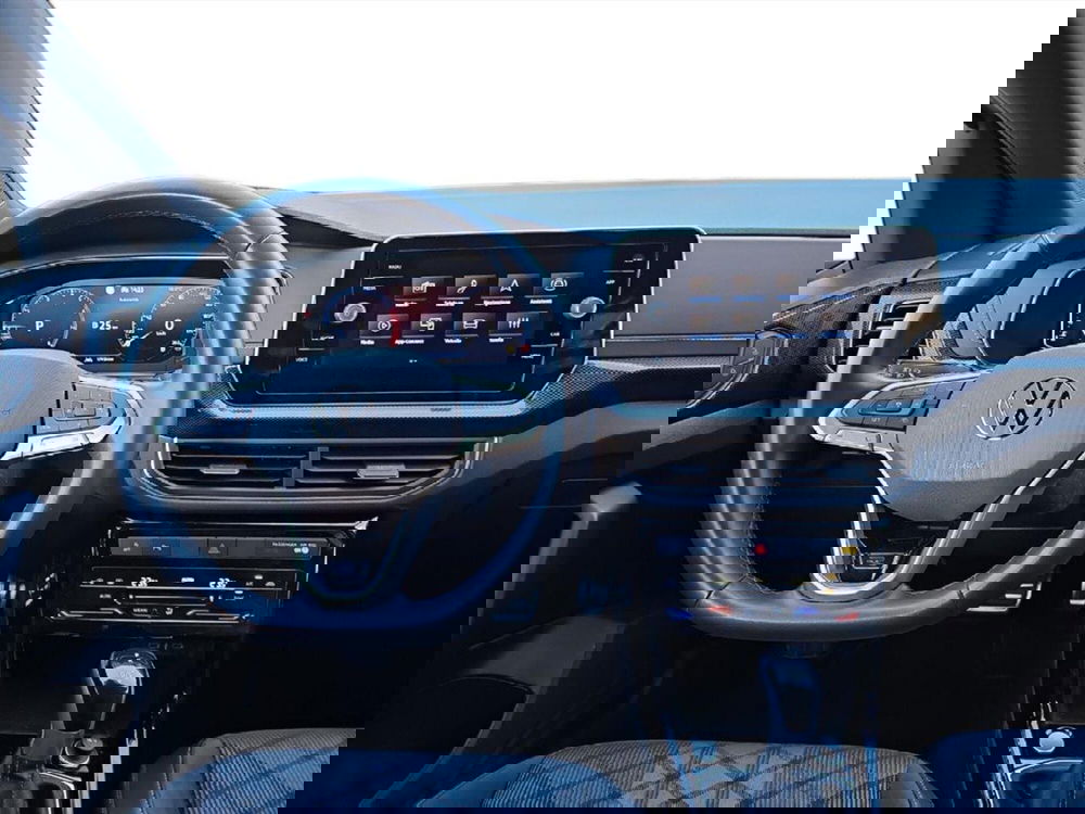 Volkswagen T-Cross usata a Lecco (9)