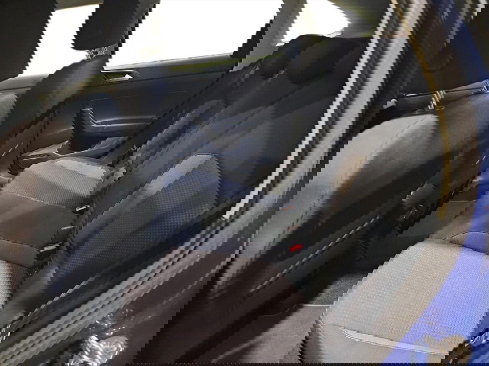 Volkswagen Taigo usata a Lecco (10)