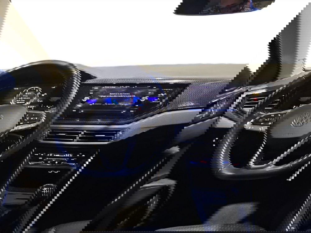 Volkswagen Taigo usata a Lecco (12)