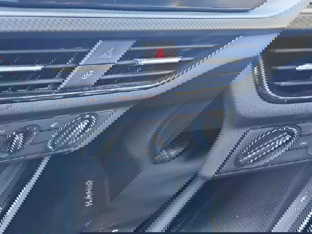 Skoda Kamiq usata a Lecco (13)