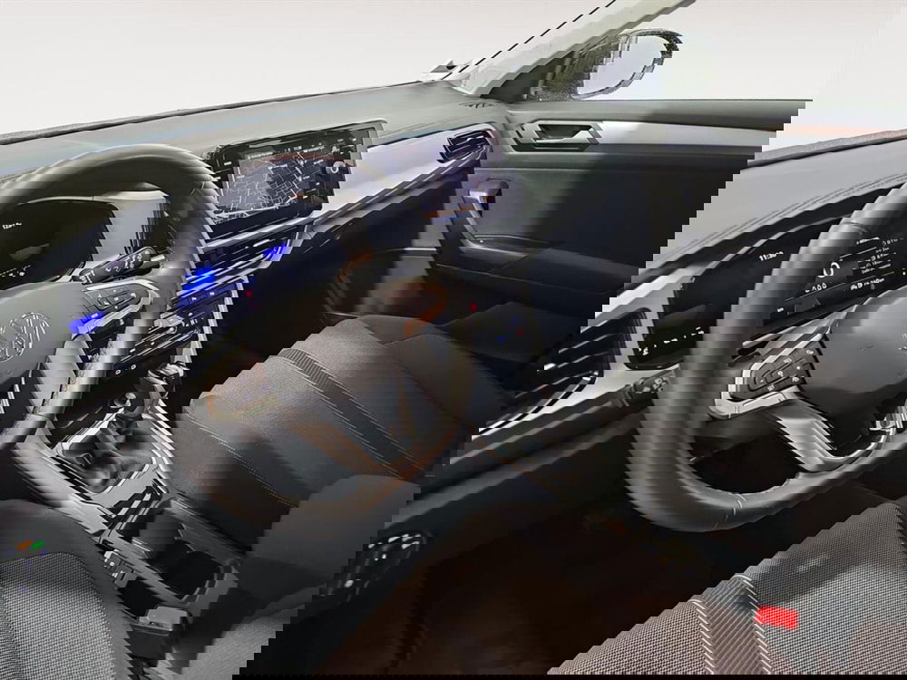 Volkswagen T-Roc usata a Lecco (13)