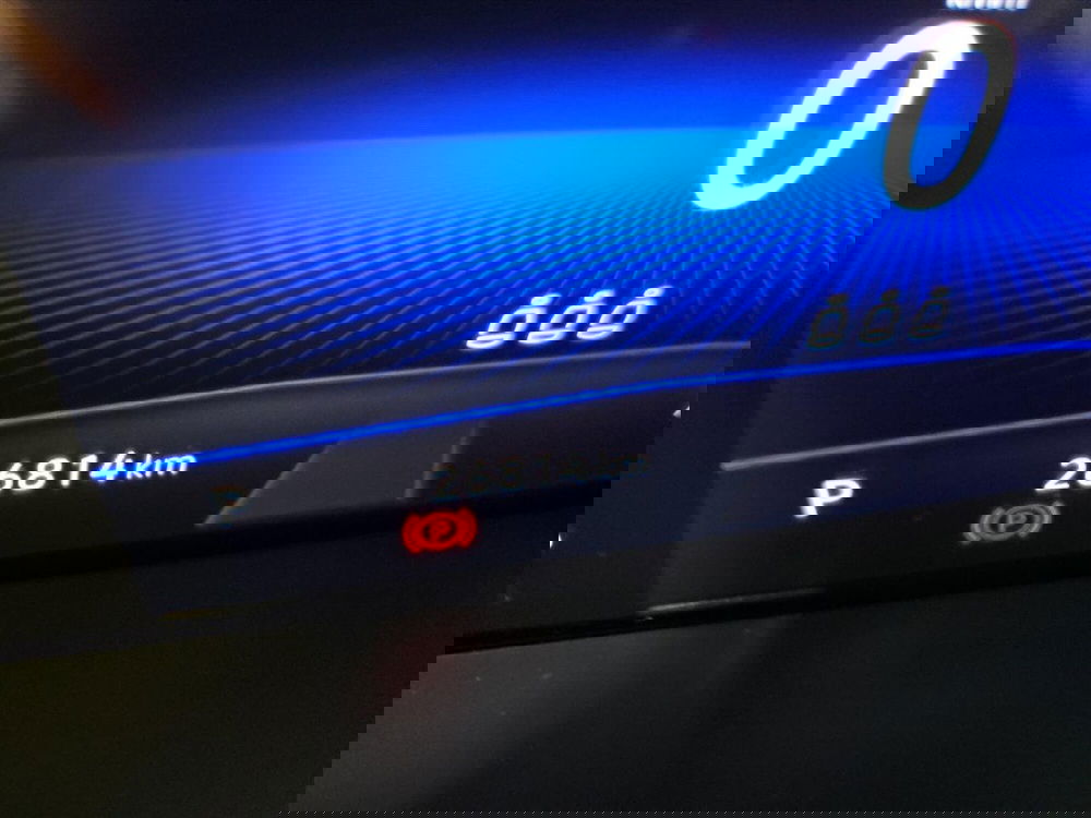 Volkswagen T-Roc usata a Lecco (16)