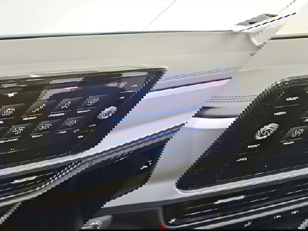 Volkswagen T-Roc usata a Lecco (18)