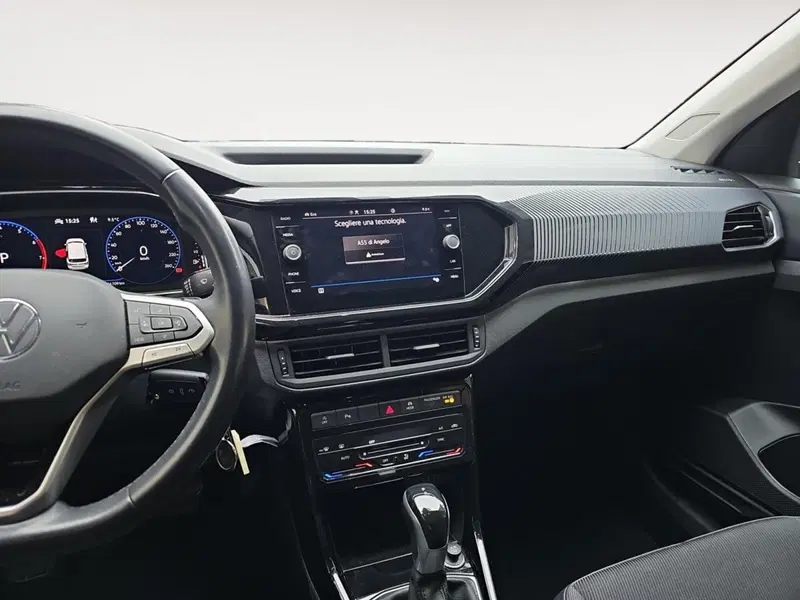 Volkswagen T-Cross usata a Lecco (10)