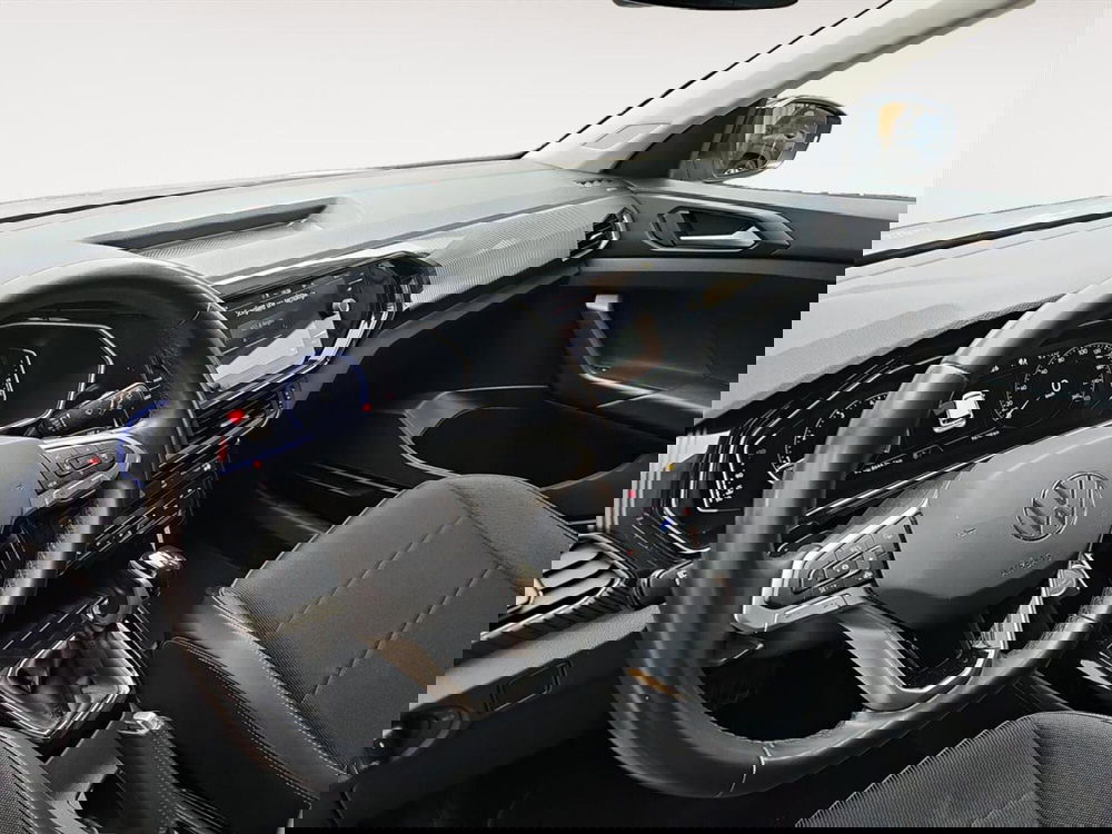 Volkswagen T-Cross usata a Lecco (15)