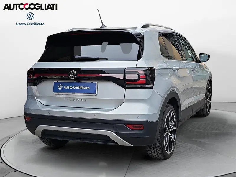 Volkswagen T-Cross usata a Lecco (6)