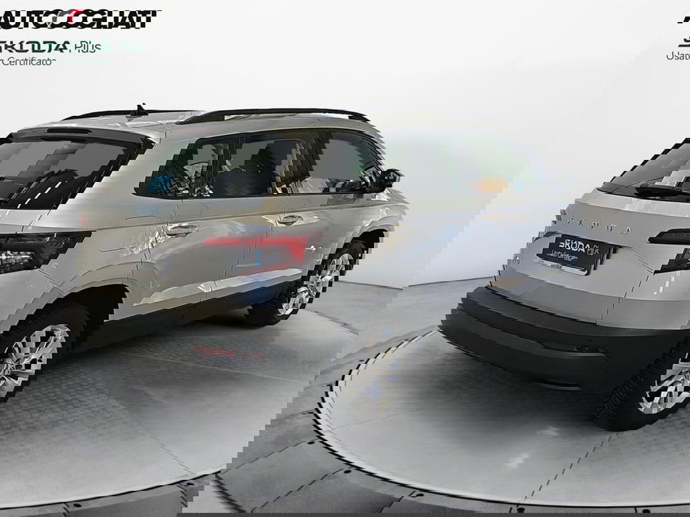 Skoda Karoq usata a Lecco (6)
