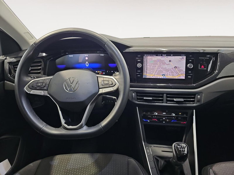 Volkswagen Taigo usata a Lecco (10)