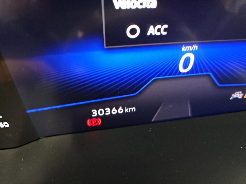 Volkswagen Taigo usata a Lecco (18)