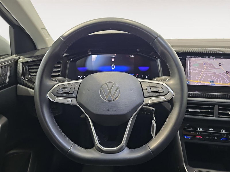 Volkswagen Taigo usata a Lecco (9)