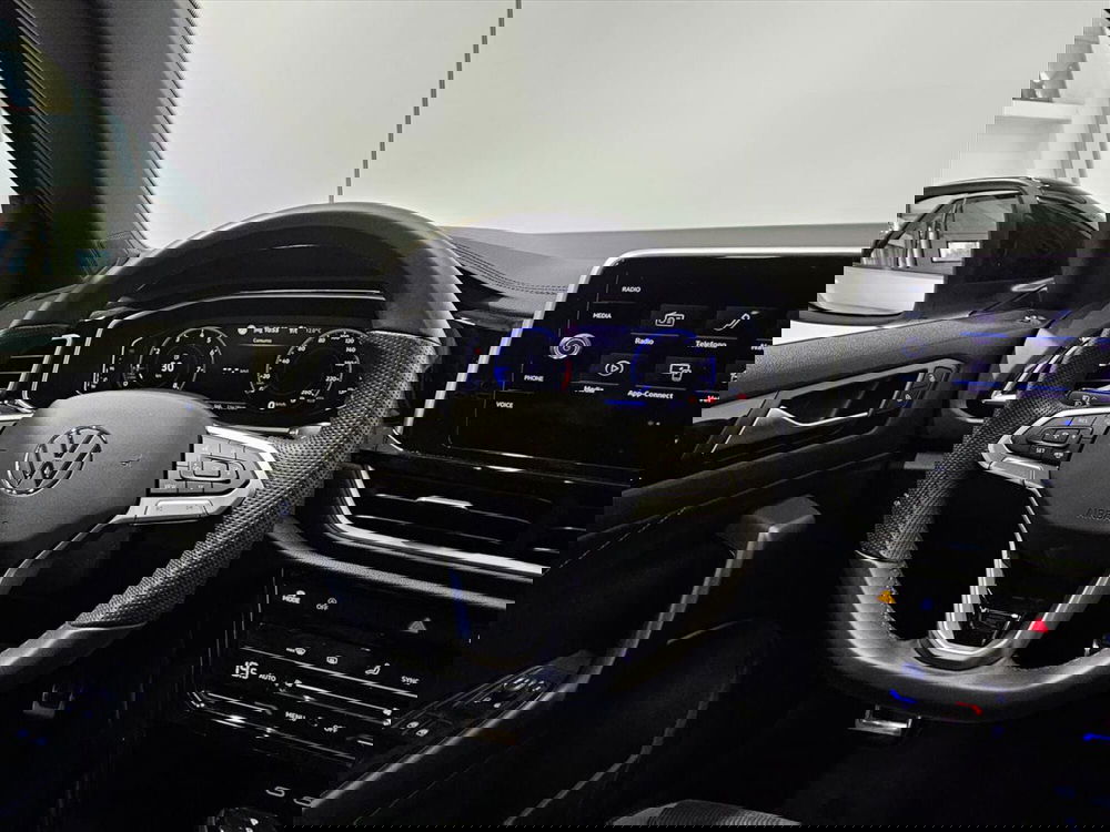 Volkswagen T-Roc usata a Lecco (15)