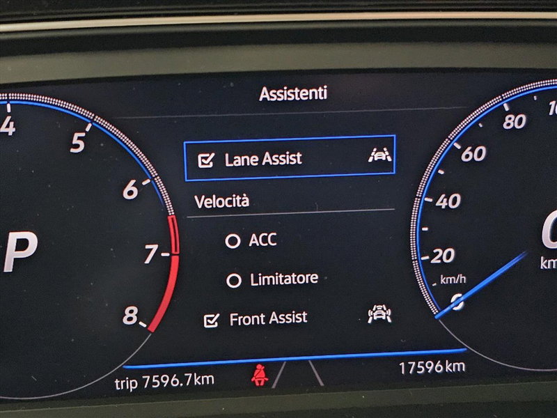 Volkswagen Taigo usata a Lecco (13)