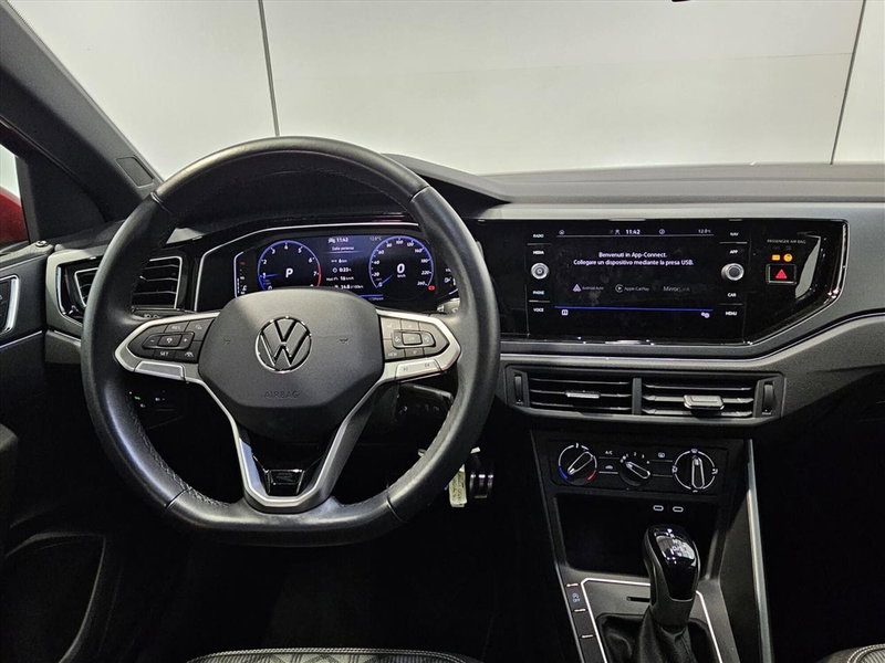 Volkswagen Taigo usata a Lecco (7)