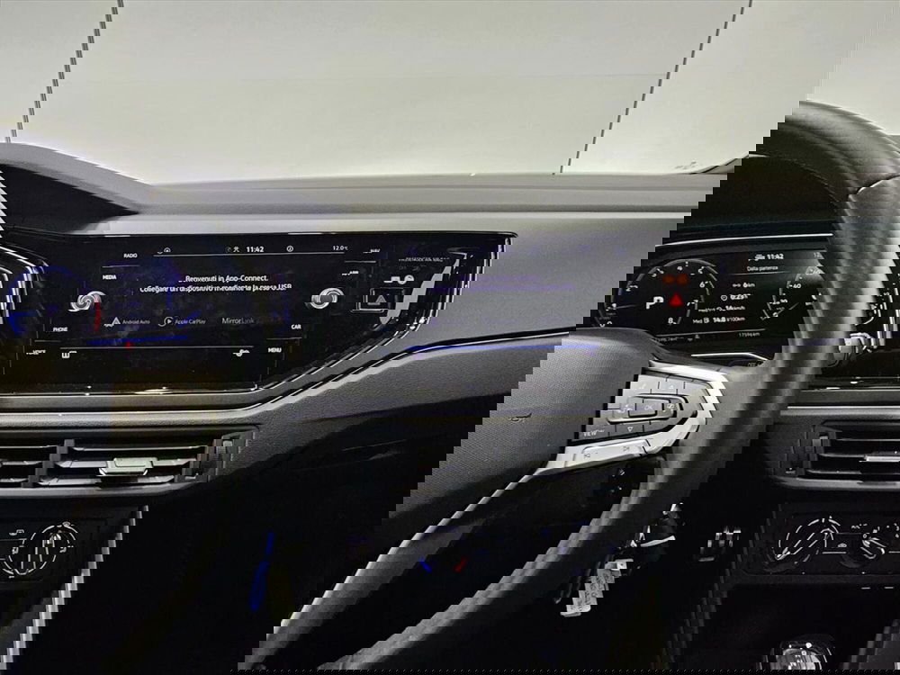 Volkswagen Taigo usata a Lecco (8)