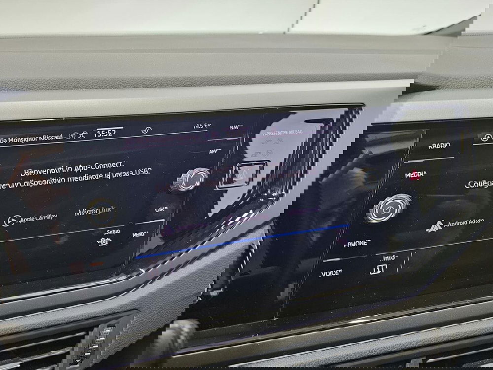 Volkswagen Taigo usata a Lecco (20)