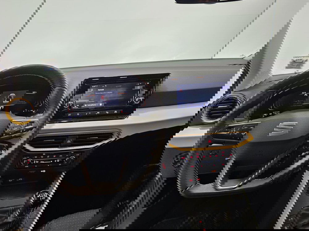 SEAT Arona usata a Lecco (12)