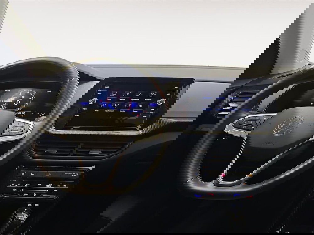 Volkswagen T-Cross usata a Lecco (10)