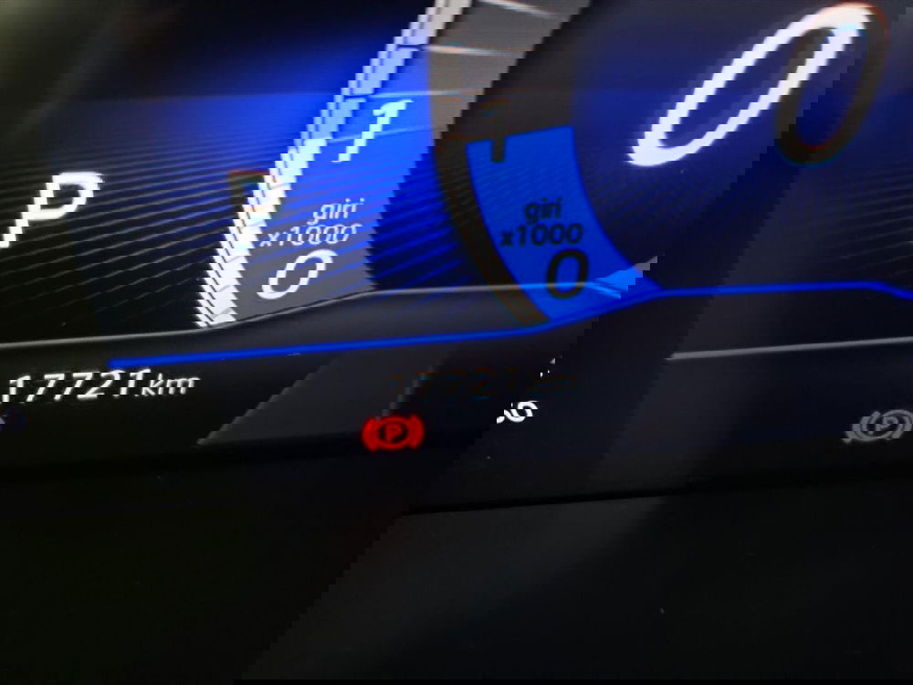 Volkswagen T-Cross usata a Lecco (18)