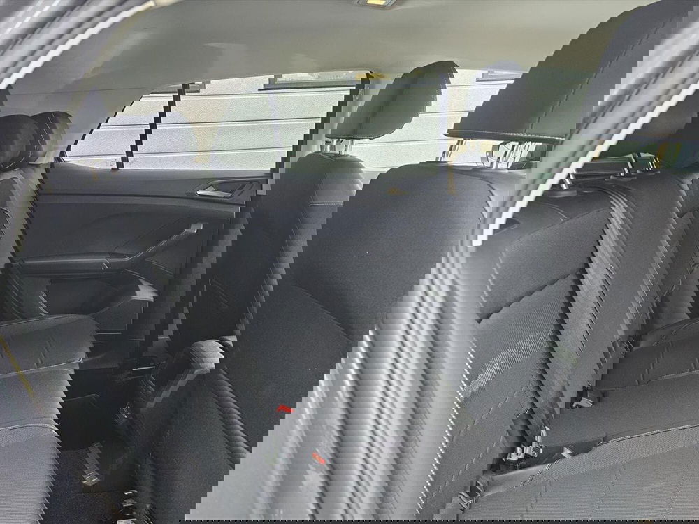 Volkswagen T-Cross usata a Lecco (14)