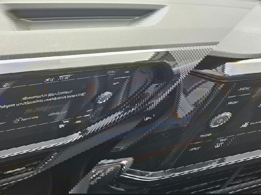 Volkswagen T-Cross usata a Lecco (19)