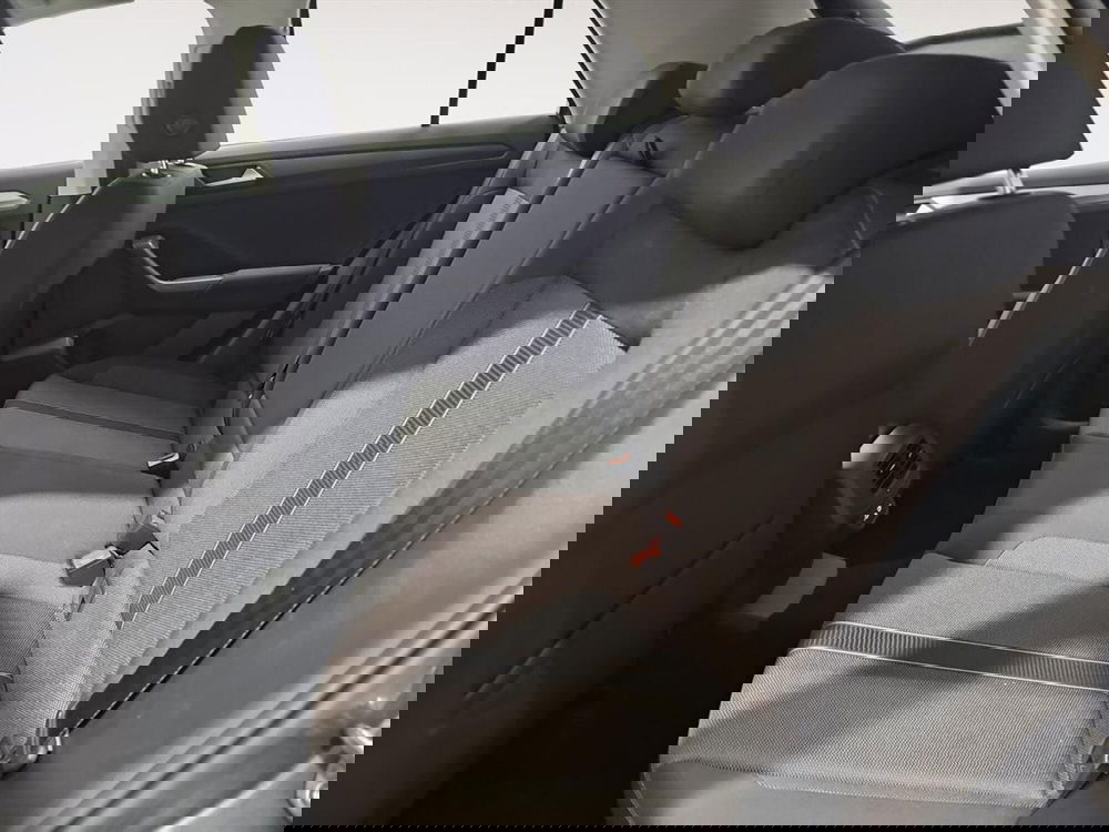 Volkswagen T-Roc usata a Lecco (12)