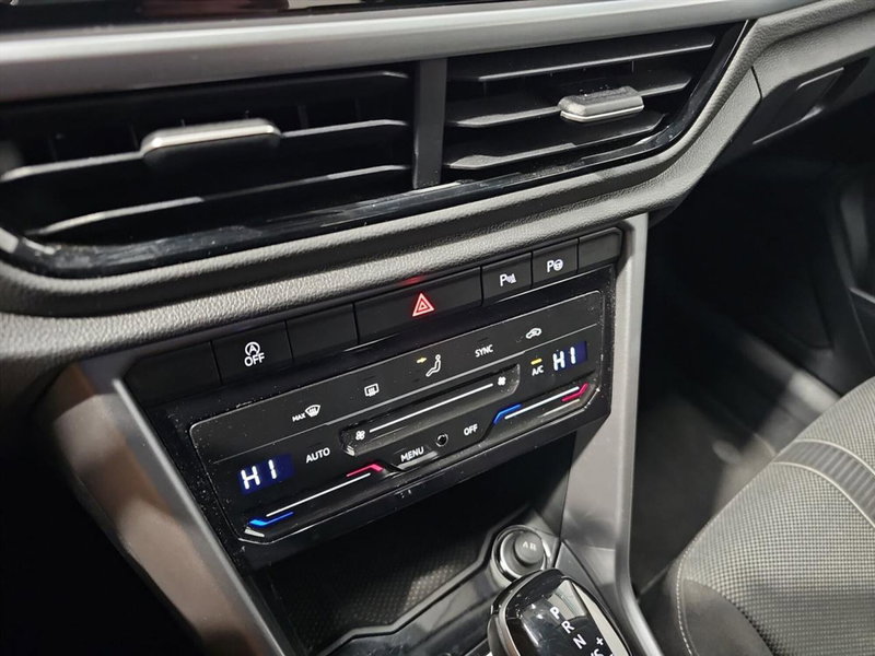 Volkswagen T-Roc usata a Lecco (18)