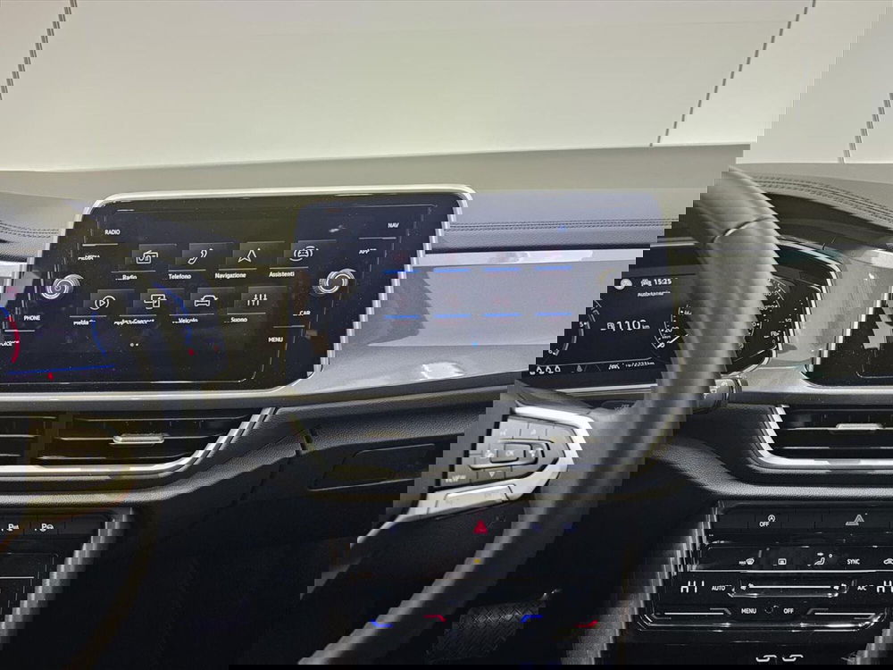 Volkswagen T-Roc usata a Lecco (10)