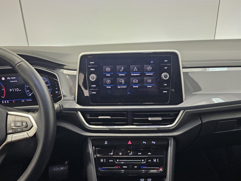 Volkswagen T-Roc usata a Lecco (10)