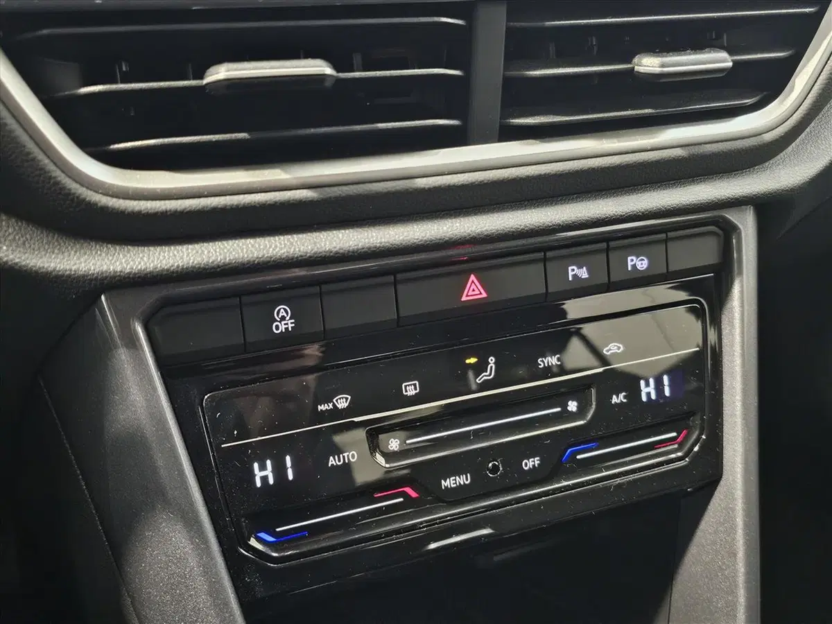Volkswagen T-Roc usata a Lecco (14)