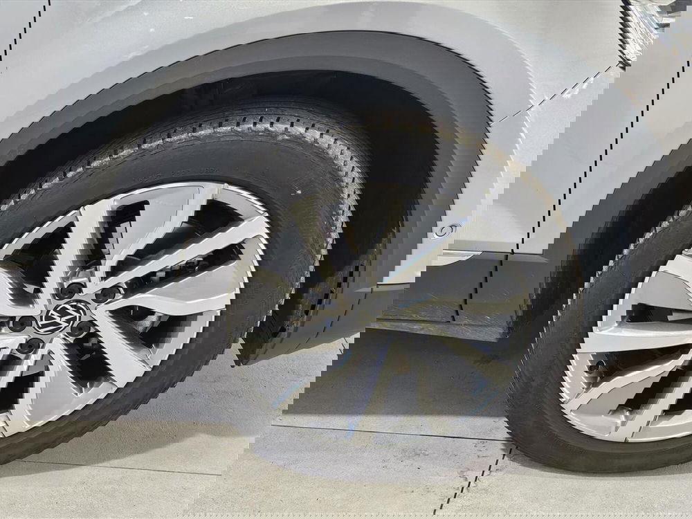 Volkswagen T-Roc usata a Lecco (19)