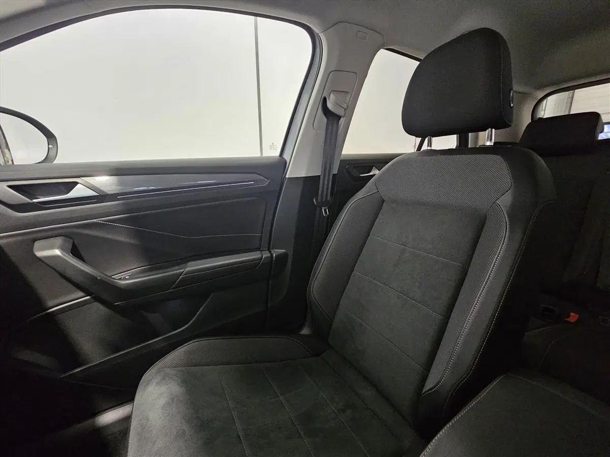 Volkswagen T-Roc usata a Lecco (7)