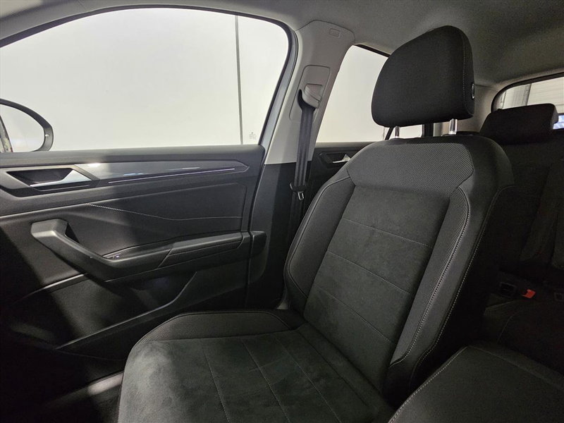 Volkswagen T-Roc usata a Lecco (7)