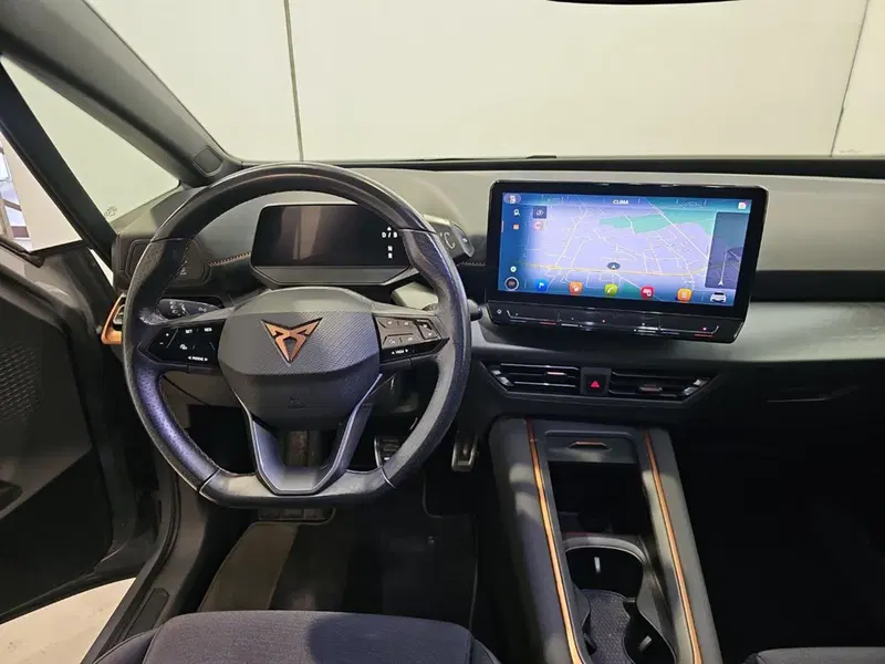 Cupra Born usata a Lecco (15)