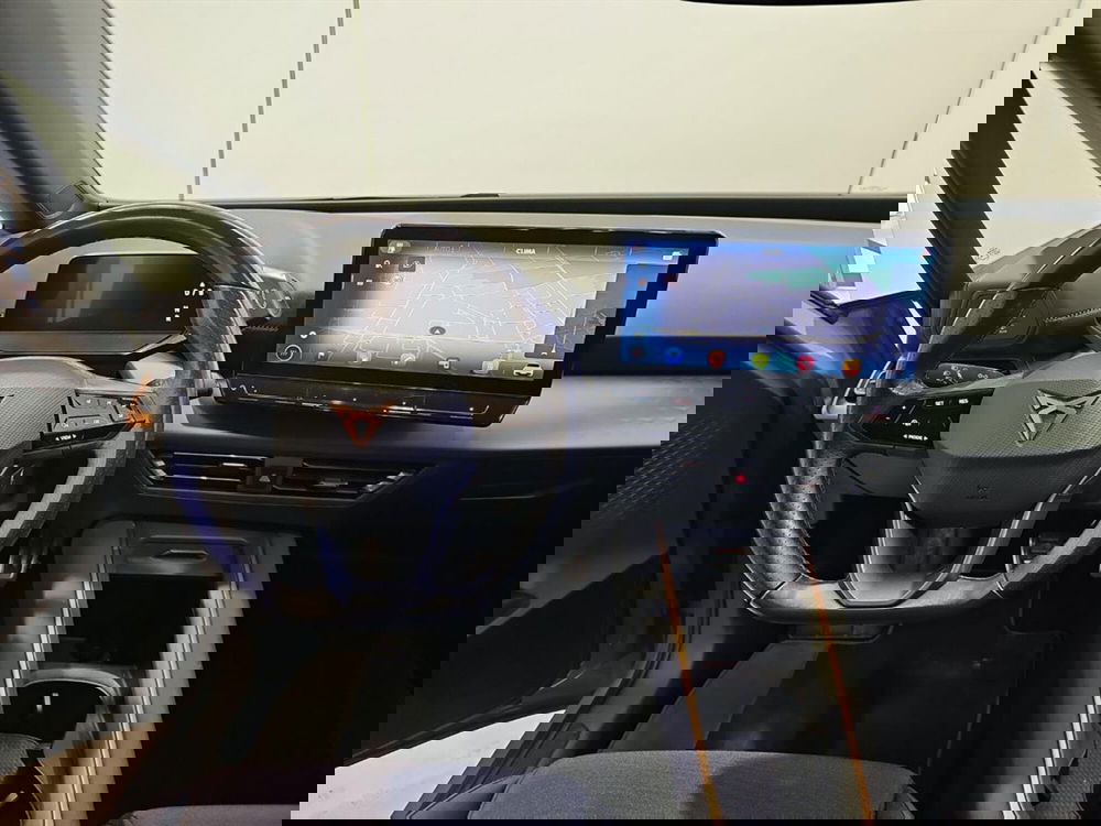 Cupra Born usata a Lecco (15)