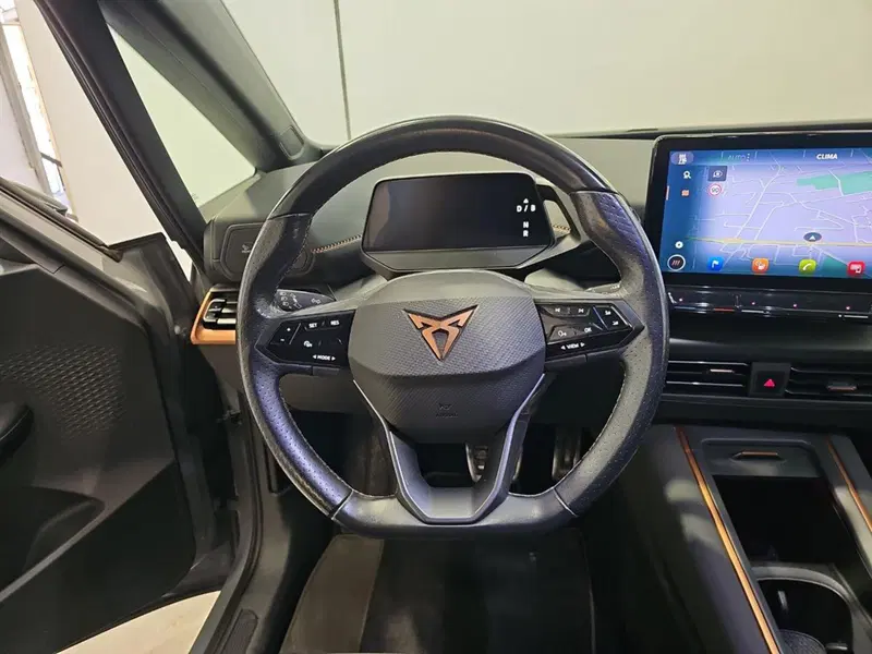 Cupra Born usata a Lecco (16)