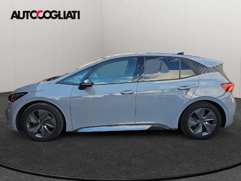 Cupra Born usata a Lecco (7)