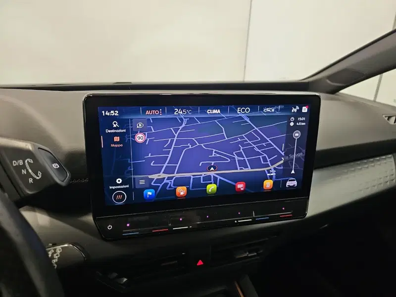 Cupra Born usata a Lecco (9)