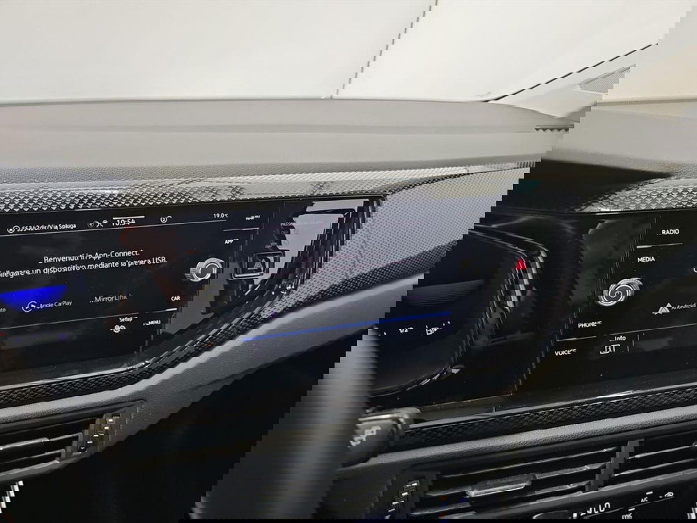 Volkswagen Taigo usata a Lecco (19)