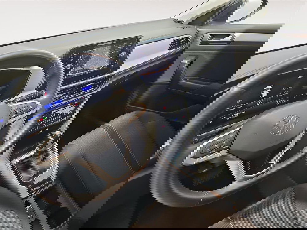 Volkswagen T-Roc usata a Lecco (15)