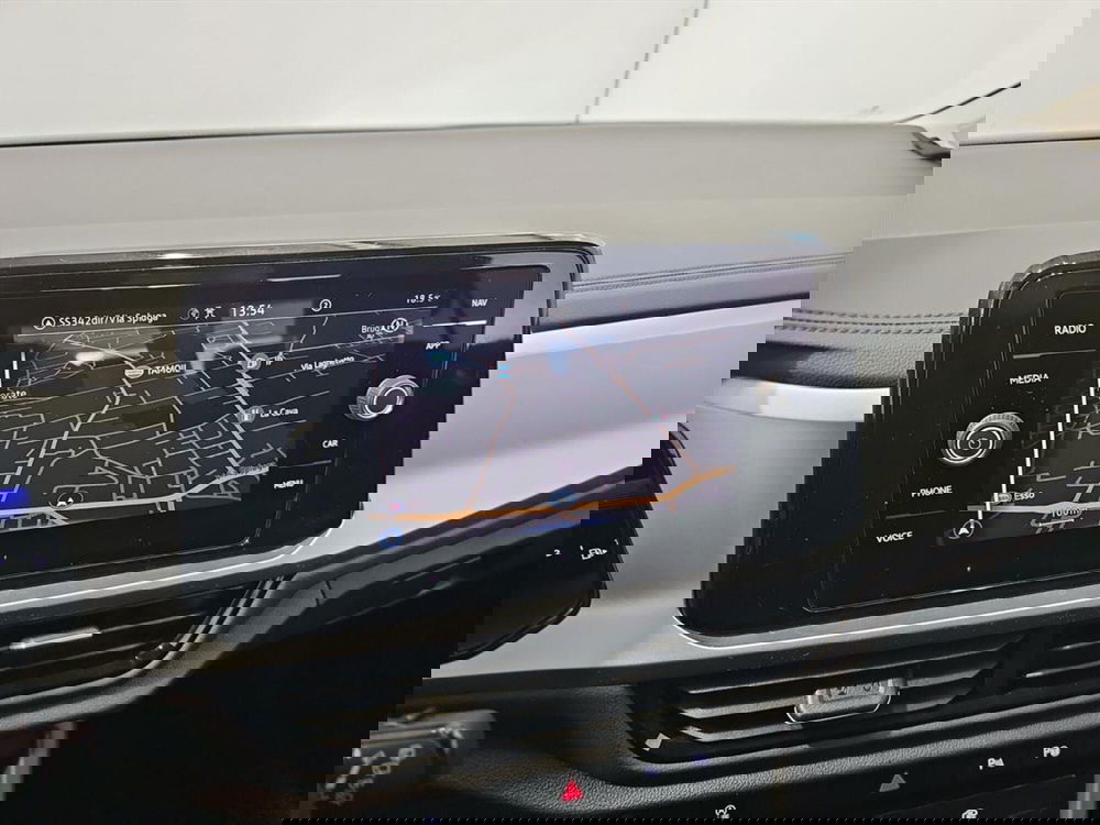 Volkswagen T-Roc usata a Lecco (16)