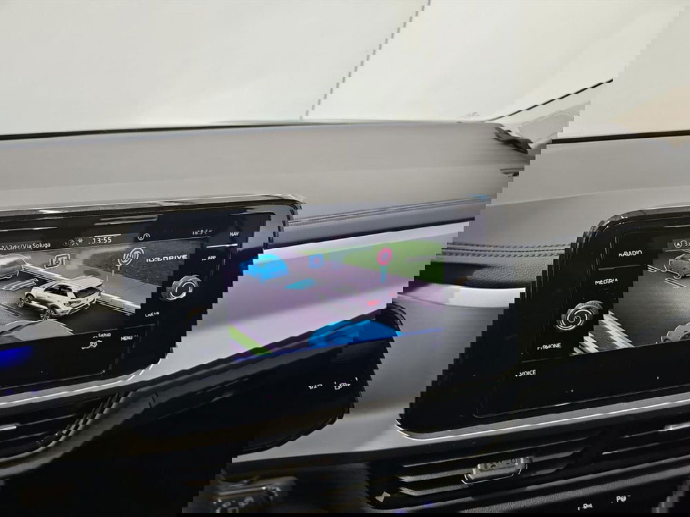 Volkswagen T-Roc usata a Lecco (18)