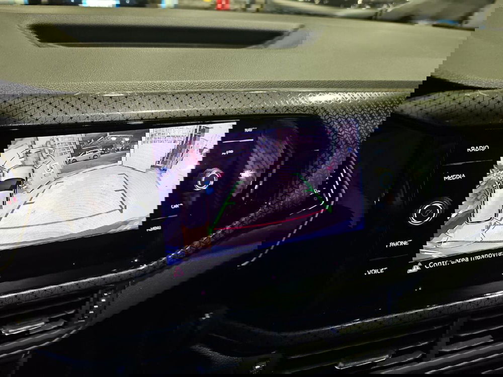 Volkswagen T-Cross usata a Lecco (16)