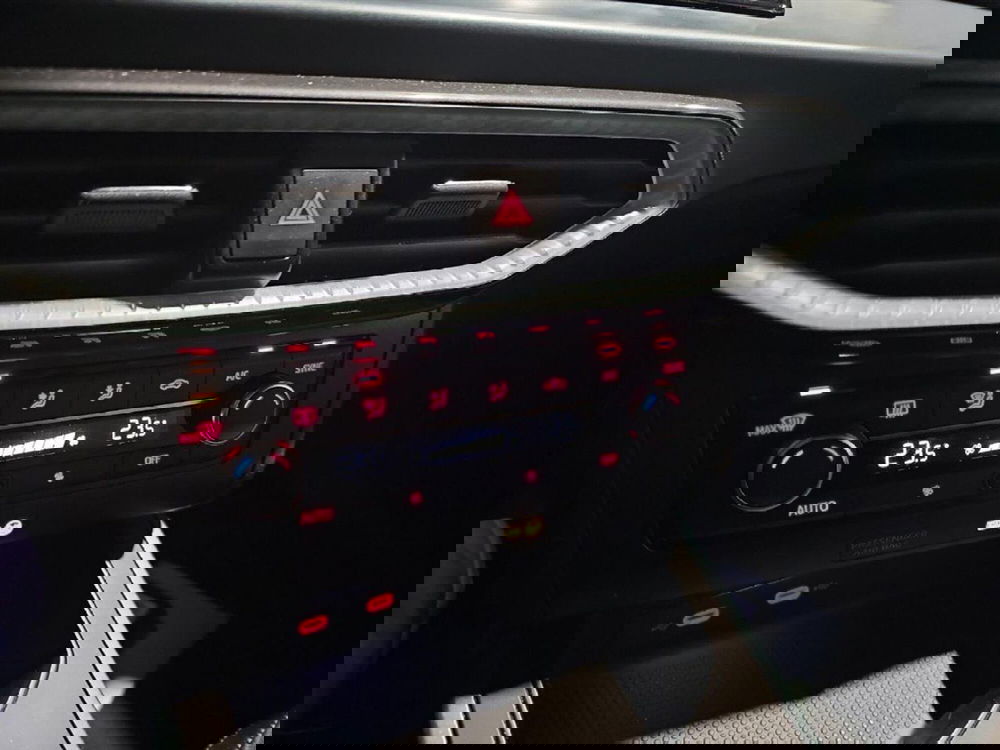 SEAT Arona usata a Lecco (13)