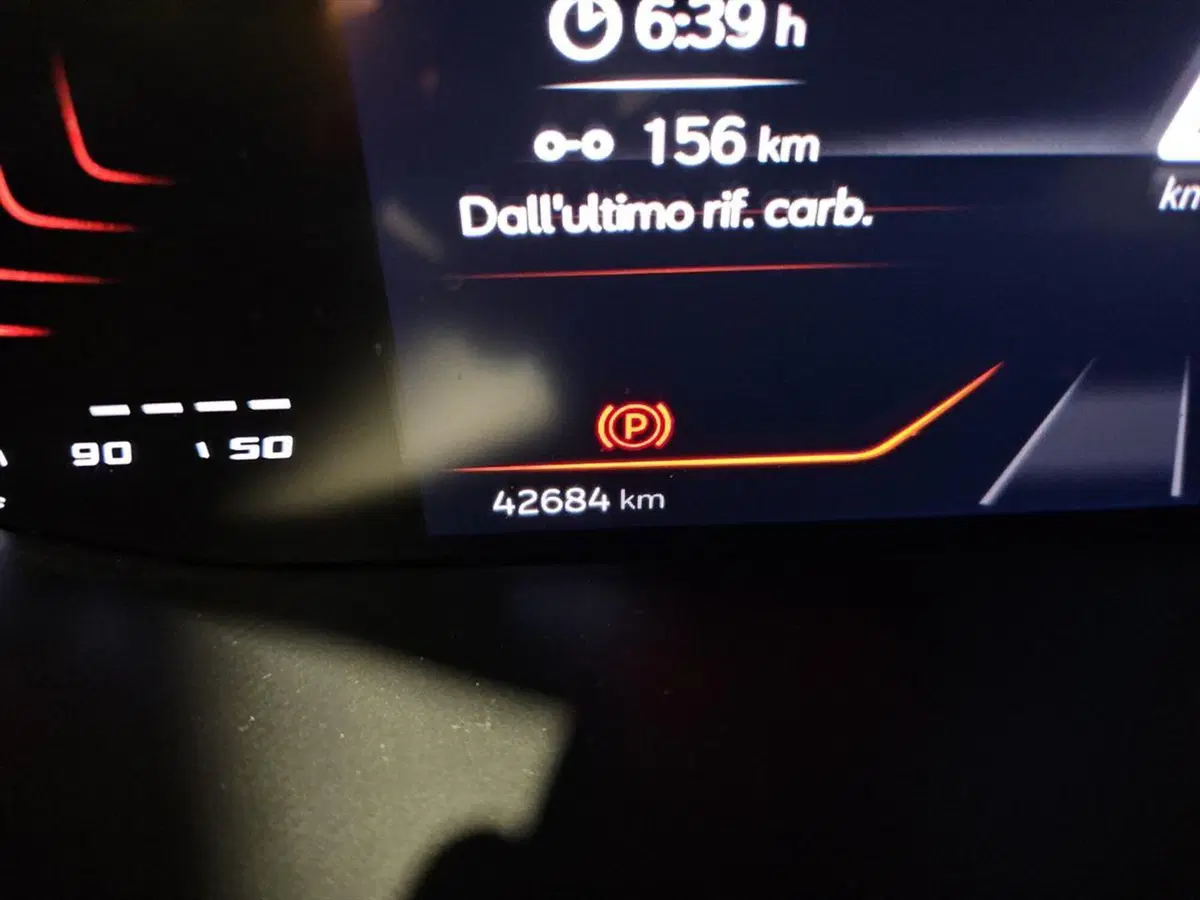 SEAT Arona usata a Lecco (15)