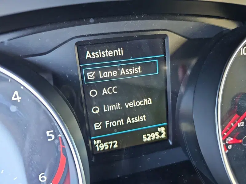 Volkswagen Passat usata a Lecco (19)