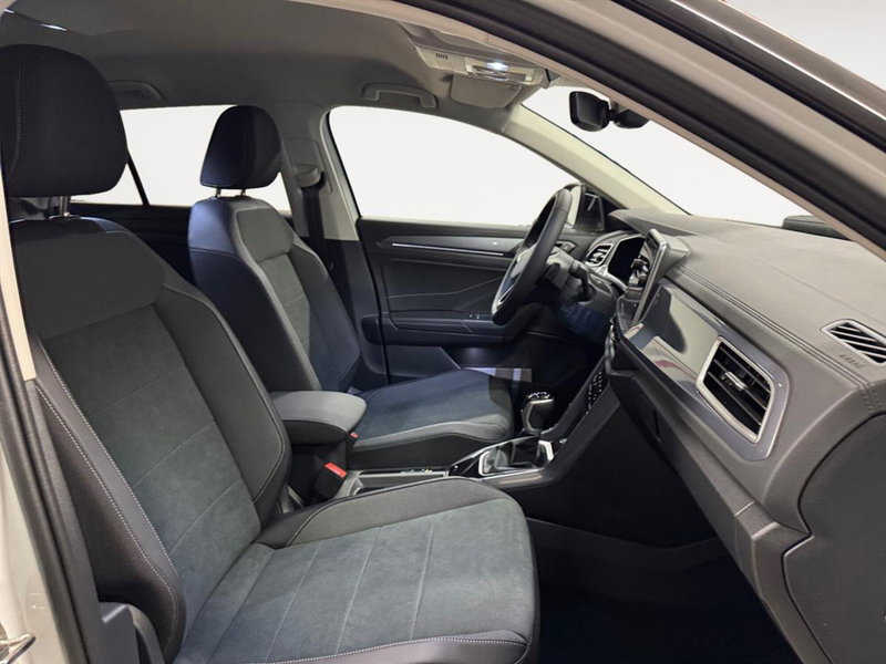 Volkswagen T-Roc nuova a Lecco (14)