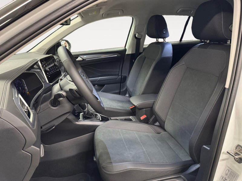 Volkswagen T-Roc nuova a Lecco (15)